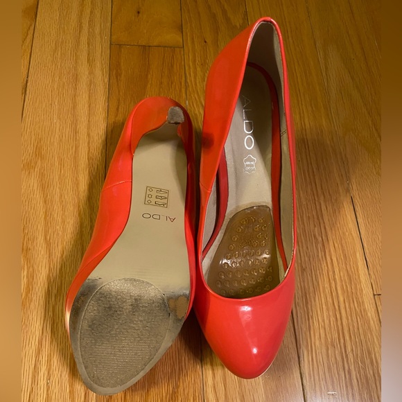 Aldo Kenzie Coral Patent Leather Pumps size 8 - Picture 3 of 4